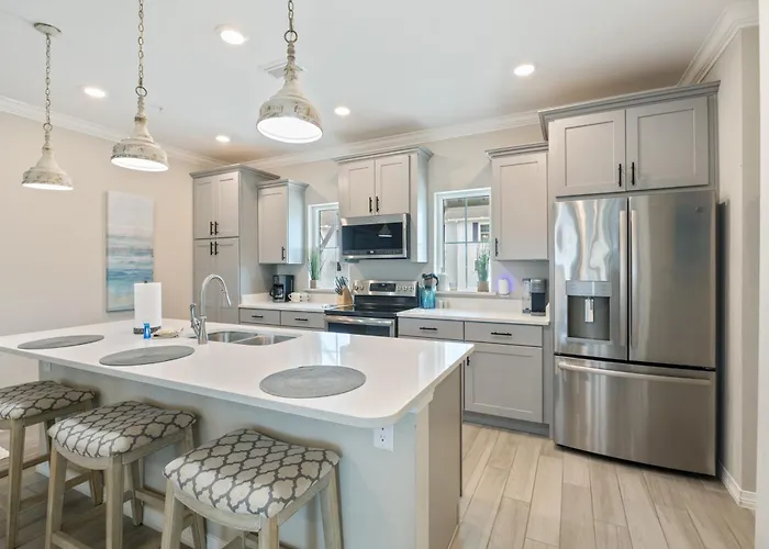 14237 Heather Court Holiday home