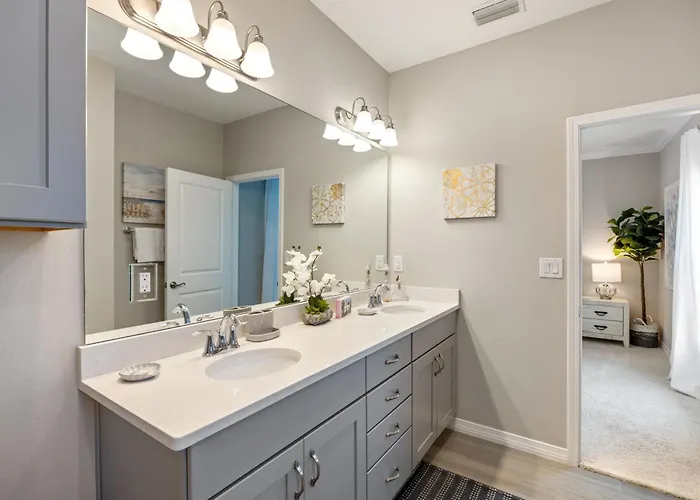 14237 Heather Court * Pensacola